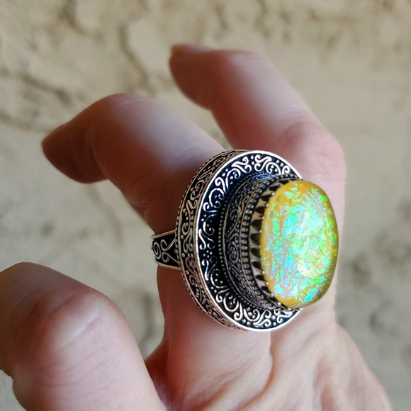 New Triplet Opal Antique Design 925 Silver Statement Ring. - Picture 3 of 14